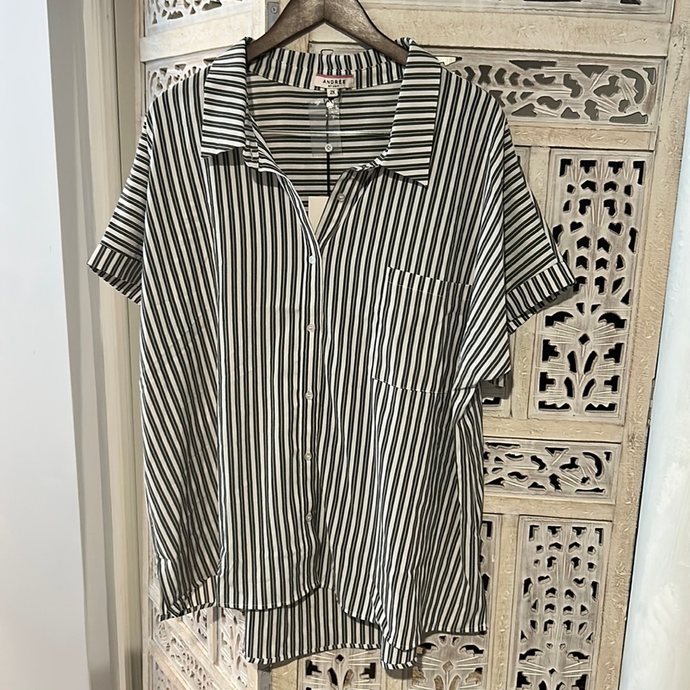 Lightweight grey stripped shirt